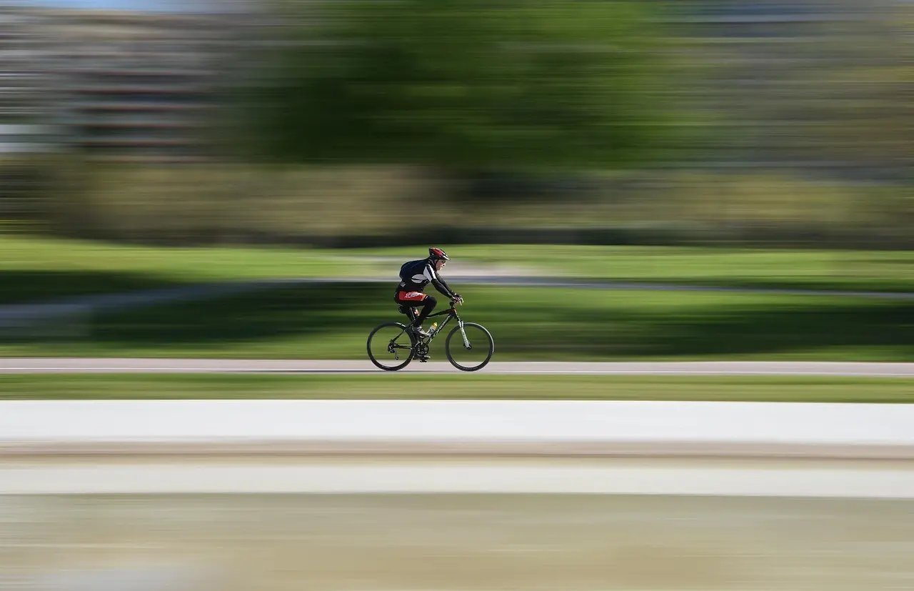 Cyklist i fart